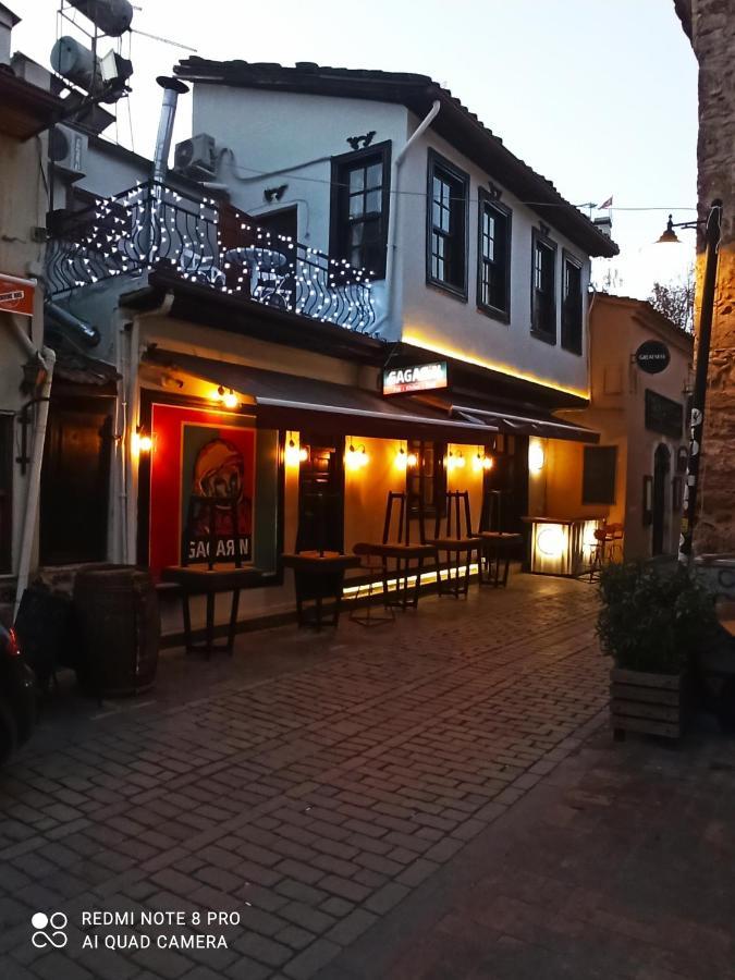 Gagarin Pub & Hotel 안탈리아 외부 사진