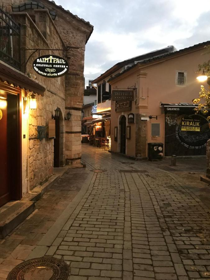 Gagarin Pub & Hotel 안탈리아 외부 사진
