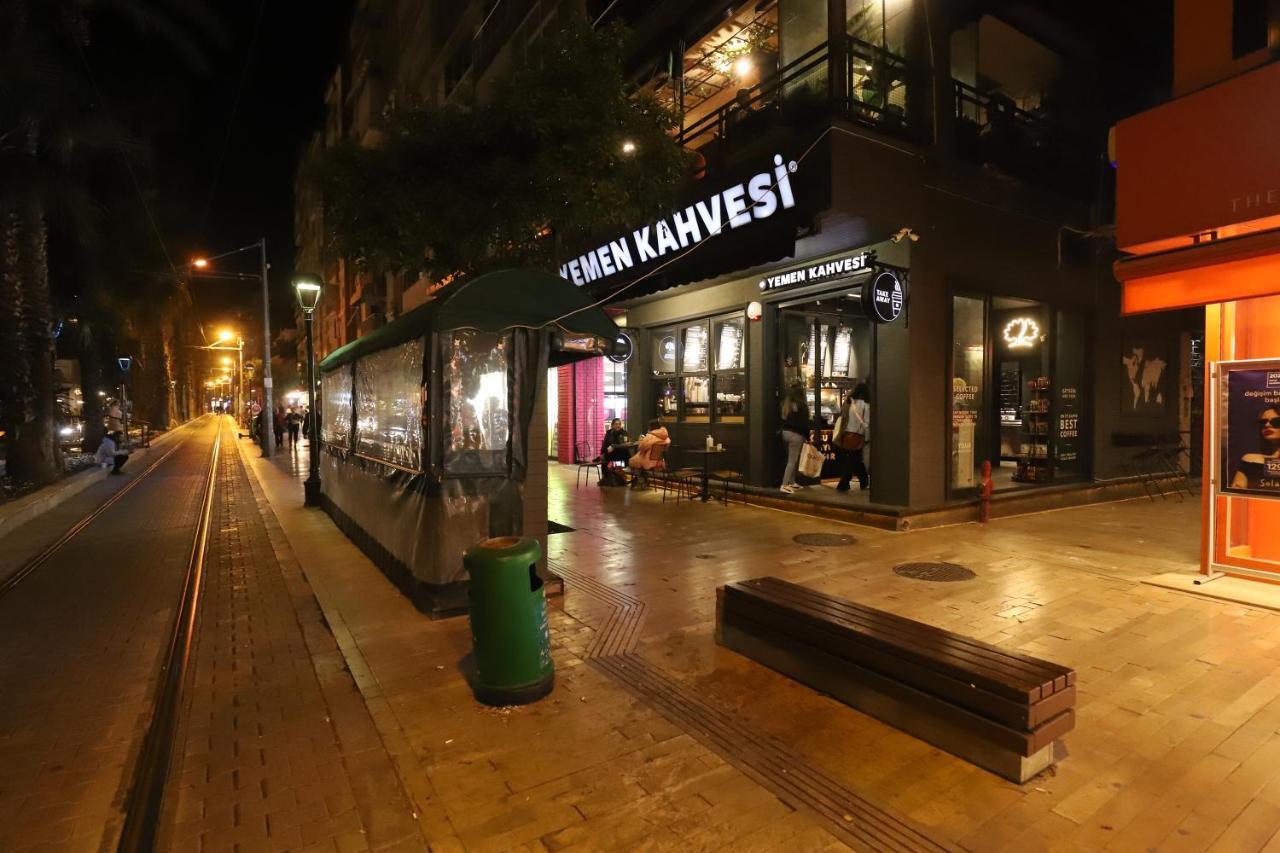 Gagarin Pub & Hotel 안탈리아 외부 사진